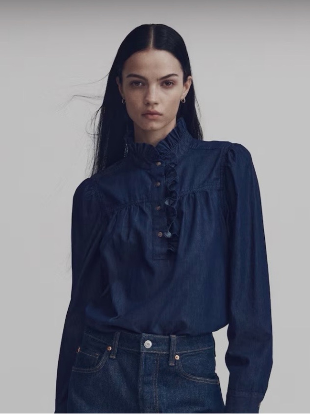 H&M Ruffle Collar Denim Blouse Size XS - Picture 2 of 10